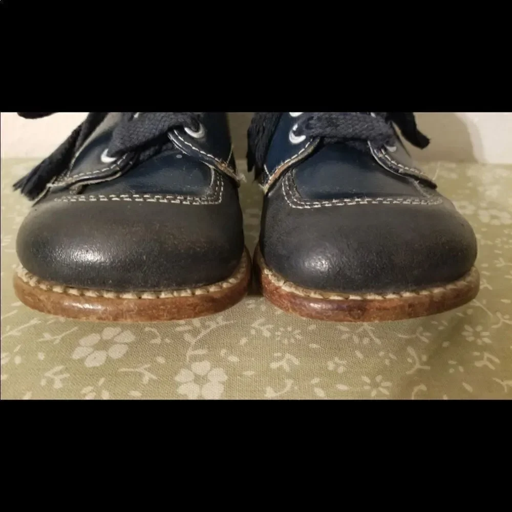 Navy blue vintage booties